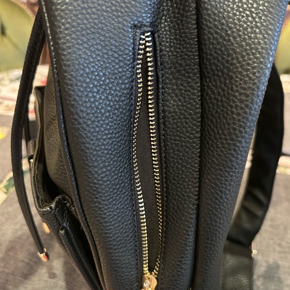 Chic Black Textured Backpack - Picture 6 of 9